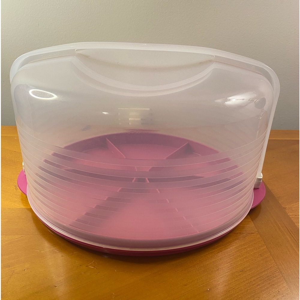Tupperware Round Cake/Pie Taker